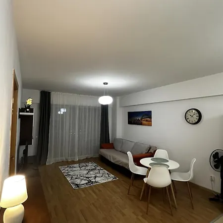 Varhen - Viva 10th Floor Sky View *